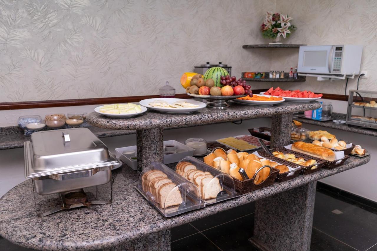 Bandeirantes Hotel クイアバ エクステリア 写真