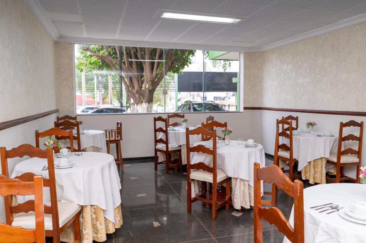 Bandeirantes Hotel クイアバ エクステリア 写真