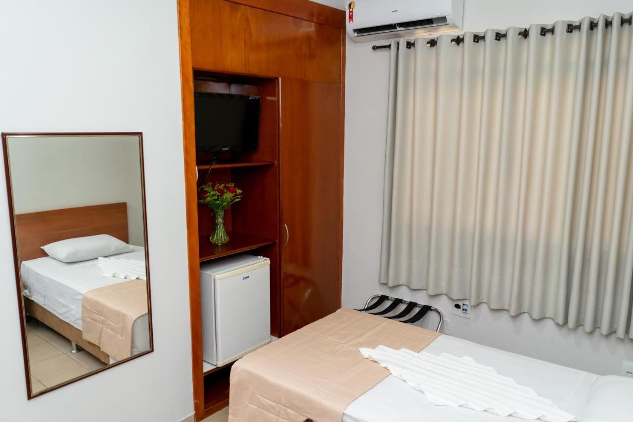 Bandeirantes Hotel クイアバ エクステリア 写真