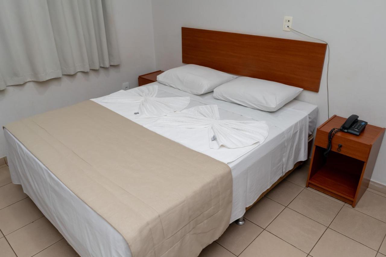 Bandeirantes Hotel クイアバ エクステリア 写真